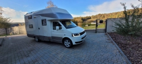                         VW T5 -Wanner całoroczny 2006r 22 tyś km 179 tyś pln - zdjęcie 2
                        