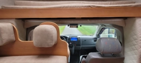                         VW T5 -Wanner całoroczny 2006r 22 tyś km 179 tyś pln - zdjęcie 13
                        