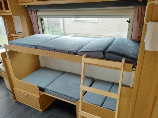                         Bailey Pageant Moselle 2000 + mover, 4/5 osobowa, łazienka, przyczepa - zdjęcie 13
                        