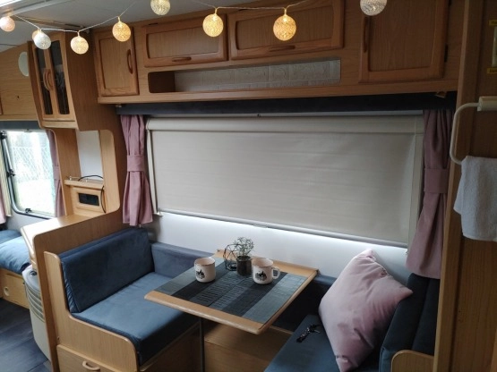                         Bailey Pageant Moselle 2000 + mover, 4/5 osobowa, łazienka, przyczepa - zdjęcie 7
                        