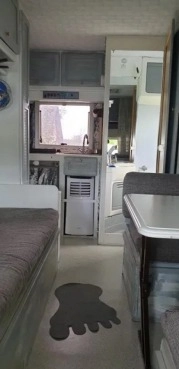                         Kamper Fiat Ducato 2.5 TD, 6 osób, klimatyzator - zdjęcie 7
                        