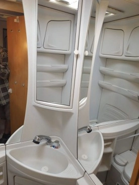                         Caravelair Eldorado Luxe 420 2005 r. - zdjęcie 5
                        