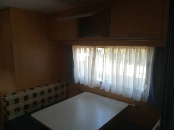                         Sprzedam przyczepę kempingową Sun Roller 2005 + namiot - zdjęcie 5
                        