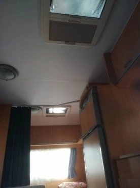                         Sprzedam przyczepę kempingową Sun Roller 2005 + namiot - zdjęcie 9
                        