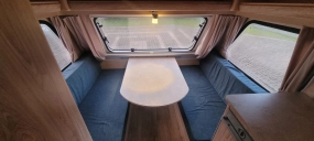                         Niewiadów N126ET z ogrzewaniem i WC DMC750kg - zdjęcie 7
                        