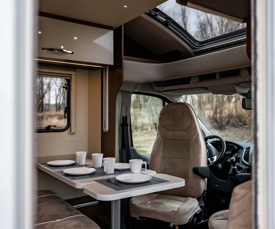                         Wynajem kampera Wrocław - zdjęcie 12
                        