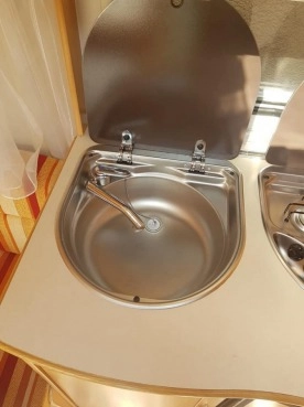                         Przyczepa kempingowa Fendt Saphir 470 - zdjęcie 10
                        