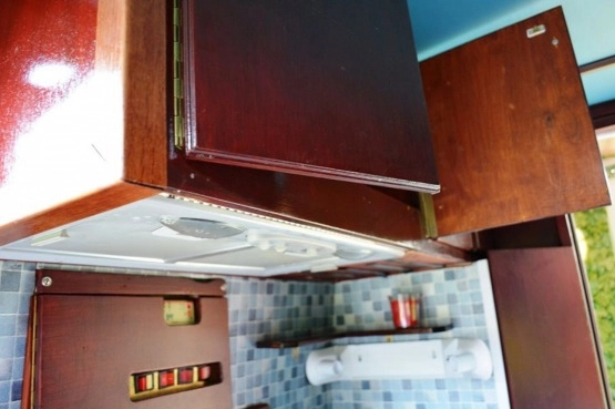                         Kamper Renault Master z baterią słoneczną i prysznicem - zdjęcie 6
                        