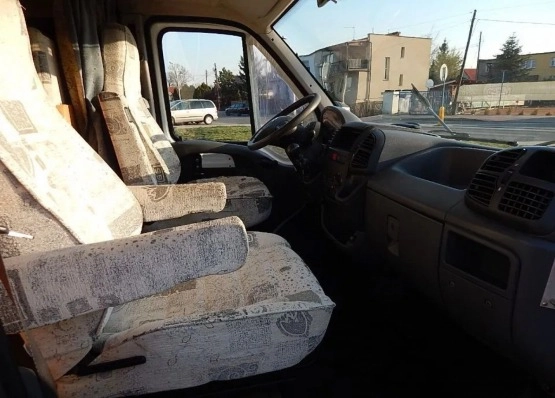                         Citroën Jumper Odyssee 81 - zdjęcie 18
                        