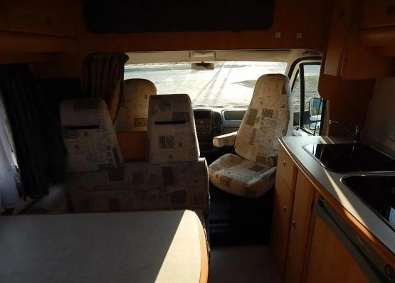                         Citroën Jumper Odyssee 81 - zdjęcie 19
                        