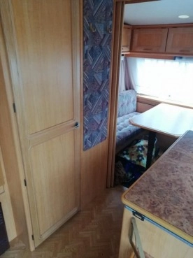                         Przyczepa kempingowa LMC - zdjęcie 4
                        