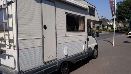                         Kamper Fiat Ducato 1,9 TD, 1996 r. - zdjęcie 5
                        