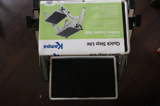                         STOPIEŃ SCHODEK WYJŚCIOWY DO PRZYCZEPY - zdjęcie 2
                        