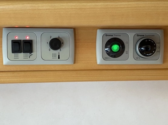                         LMC 520 HTE Z PRZEDSIONKIEM ISABELLA, STAN SALONOWY - zdjęcie 16
                        