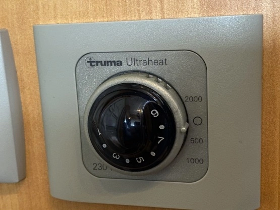                         LMC 520 HTE Z PRZEDSIONKIEM ISABELLA, STAN SALONOWY - zdjęcie 18
                        