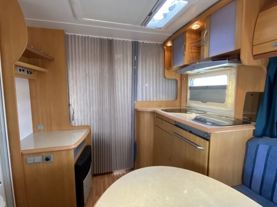                         LMC 520 HTE Z PRZEDSIONKIEM ISABELLA, STAN SALONOWY - zdjęcie 6
                        