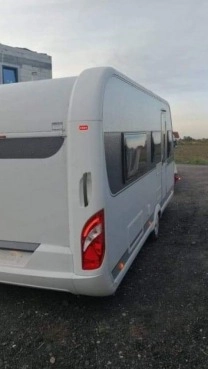                        Przyczepa kempingowa Hobby DeLuxe 460 LU - zdjęcie 4
                        