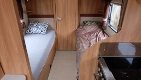                         Przyczepa kempingowa SWIFT Sprite Cruzer 492 SR Piękna ZOBACZ!!! - zdjęcie 14
                        