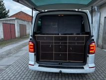                         VW CARAVELLE 9 osobowa, salon Polska, drugi właściciel - zdjęcie 2
                        