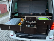                         VW CARAVELLE 9 osobowa, salon Polska, drugi właściciel - zdjęcie 9
                        
