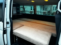                         VW CARAVELLE 9 osobowa, salon Polska, drugi właściciel - zdjęcie 4
                        