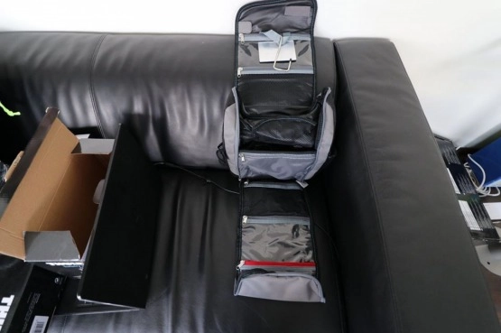                         Organizer toaletowy turystyczny Thule nowy - zdjęcie 3
                        