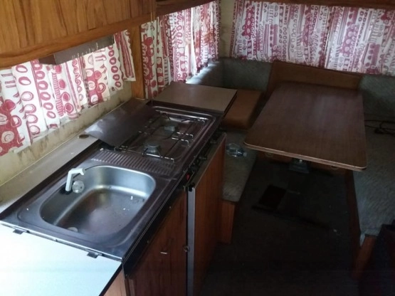                         PRZYCZEPA KEMPINGOWA Z PAPIERAMI - zdjęcie 3
                        