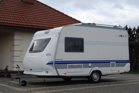                         HOBBY 400 Łóżko piętrowe! Solary! Ogrzewanie! Przedsionek! Stan BDB. - zdjęcie 1
                        