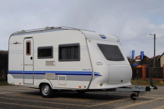                         HOBBY 400 Łóżko piętrowe! Solary! Ogrzewanie! Przedsionek! Stan BDB. - zdjęcie 3
                        