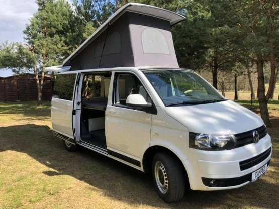                         Camper T5, 5 osób, nowa zabudowa - zdjęcie 1
                        