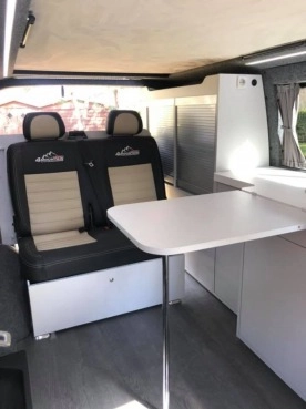                         Camper T5, 5 osób, nowa zabudowa - zdjęcie 2
                        
