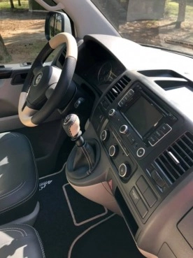                         Camper T5, 5 osób, nowa zabudowa - zdjęcie 4
                        