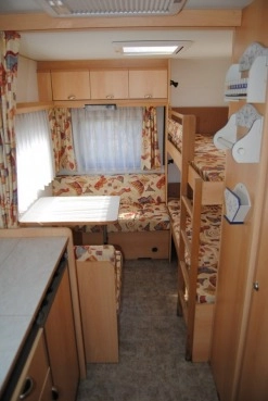                         BURSTNER 480 Zarejestrowana! 6-osobowa. Łóżko piętrowe! WC Ogrzewanie DMC 1200 kg - zdjęcie 2
                        