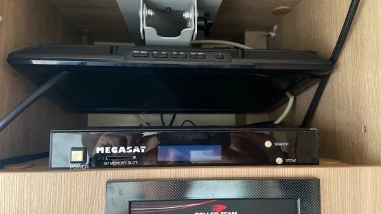                         Zestaw do telewizji satelitarnej Megasat Caravanman 85 Premium - zdjęcie 5
                        