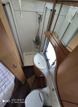                         Dethleffs Camper 560 SK - zdjęcie 12
                        