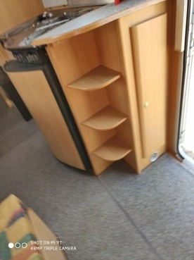                         Dethleffs Camper 560 SK - zdjęcie 15
                        