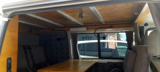                         Volkswagen Transporter - zdjęcie 11
                        