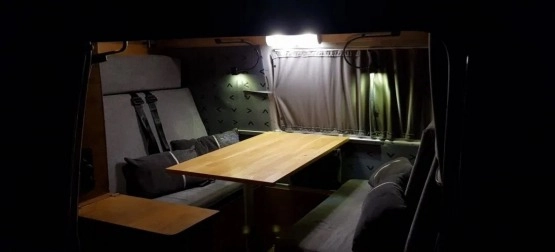                         Volkswagen Transporter - zdjęcie 15
                        