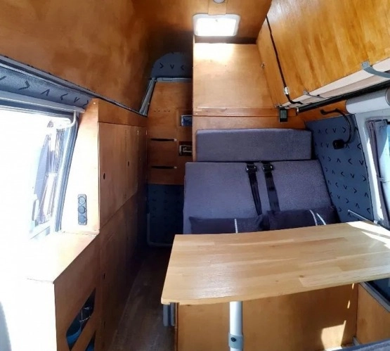                         Volkswagen Transporter - zdjęcie 2
                        