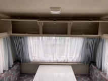                         Przyczepa kempingowa NIEWIADÓW N-390 rok 1996, 4-osoby Prywatnie - zdjęcie 16
                        