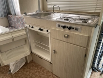                         Przyczepa kempingowa NIEWIADÓW N-390 rok 1996, 4-osoby Prywatnie - zdjęcie 12
                        