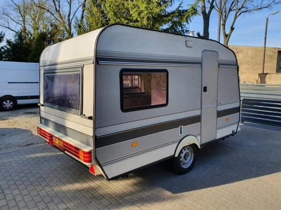                         Przyczepa Hobby 370 - zdjęcie 1
                        