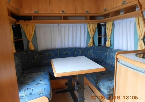                         Sprzedam przyczepę kempingową Hobby Excellent Easy z 2003 r. - zdjęcie 3
                        