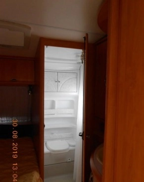                         Sprzedam przyczepę kempingową Hobby Excellent Easy z 2003 r. - zdjęcie 6
                        