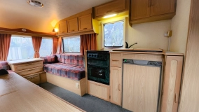                         Lunar Eclipse,  piękny stan, garażowana - zdjęcie 5
                        