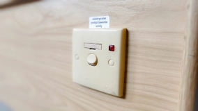                         Lunar Eclipse,  piękny stan, garażowana - zdjęcie 2
                        