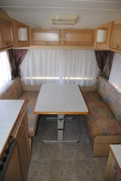                         HOMECAR Zarejestrowana Zadbana! WC! Ogrzewanie! Przedsionek! DMC 1300 kg - zdjęcie 3
                        