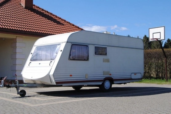                         HOMECAR Zarejestrowana Zadbana! WC! Ogrzewanie! Przedsionek! DMC 1300 kg - zdjęcie 8
                        