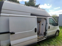                         Zgrabny KamperVan Nissan Primastar l2h2 - zdjęcie 8
                        