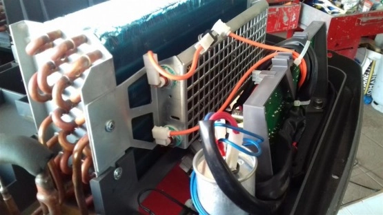                         Kamper klimatyzator Dometic FJ 2200 - zdjęcie 6
                        